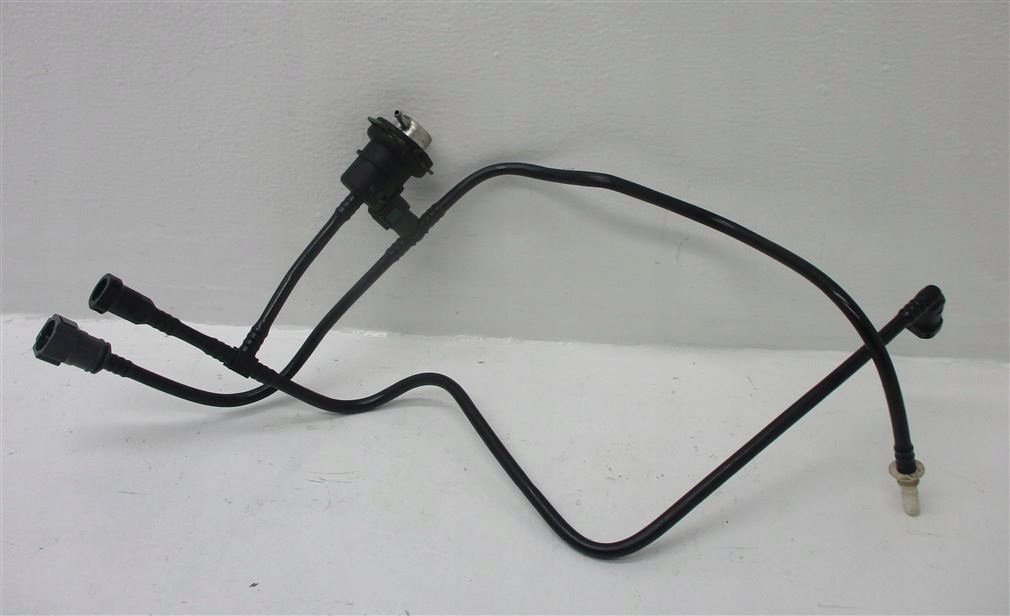 Шланг трубка пабтрубок  клапан топлива peugeot 607 2.7 hdi 9649998280 в Украине