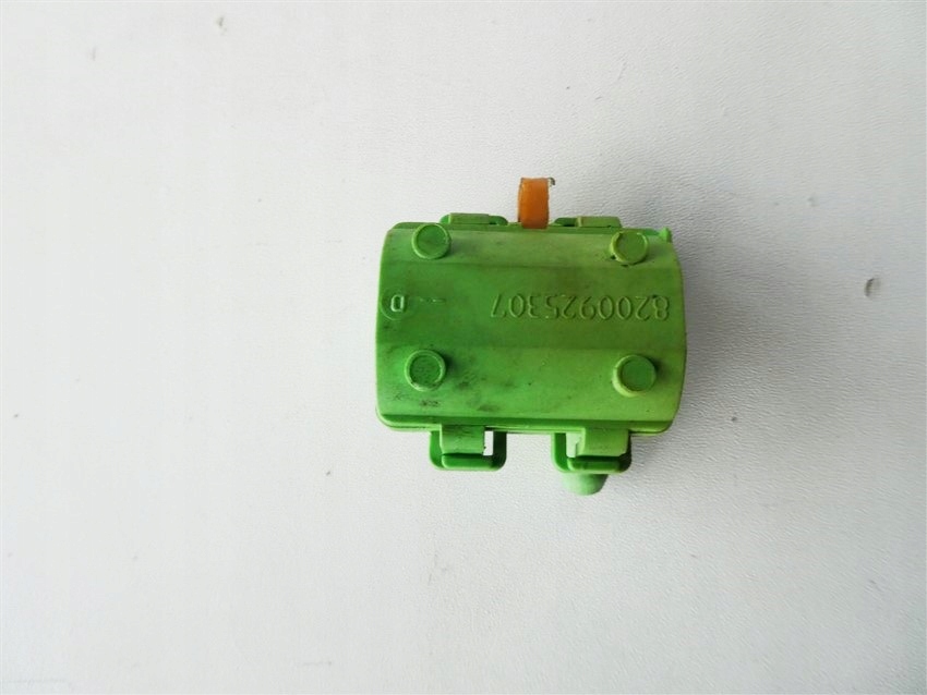 Патрубок трубка топлива renault trafic 2 2.0 dci Цена