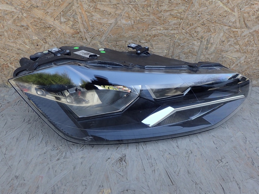 фото №1, Volkswagen оригінальний номер 2g1941006 фара