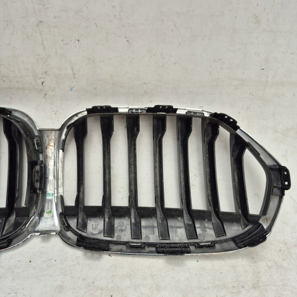 Купити Bmw x1 f48 рестайлінг  19- решітка радіатора решітка  радіатора решітки радіатора 8493450