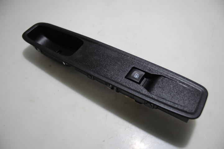 фото №1, Панель керування вікон правий перед dacia logan iii