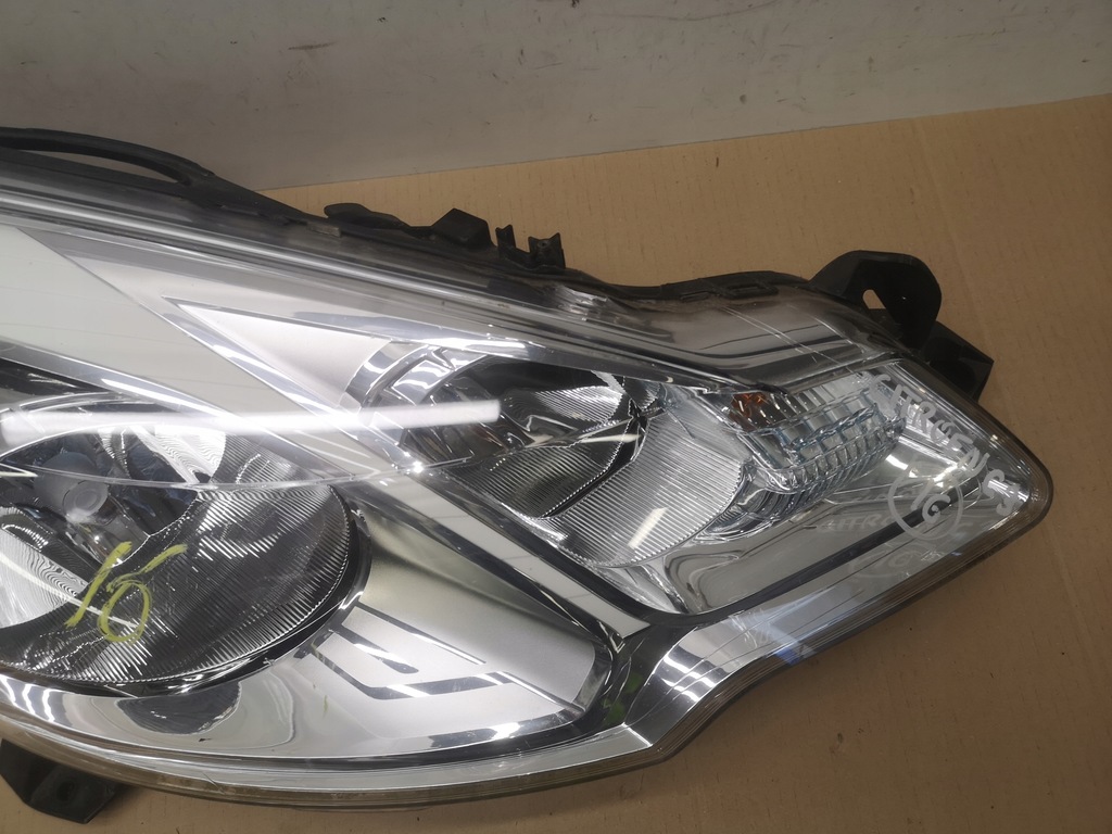 фото №8, Лампа права перед citroen c3 ii 09-13 uk