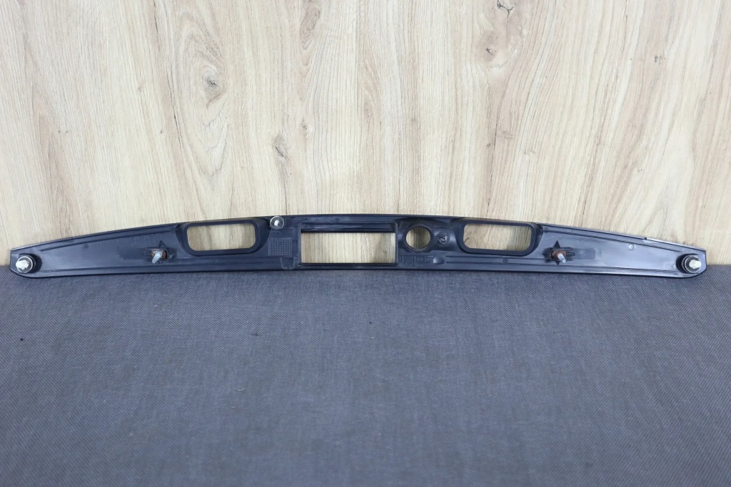 фото №7, Mercedes slk r171 молдинг накладка накладка кришки багажника 1717500237