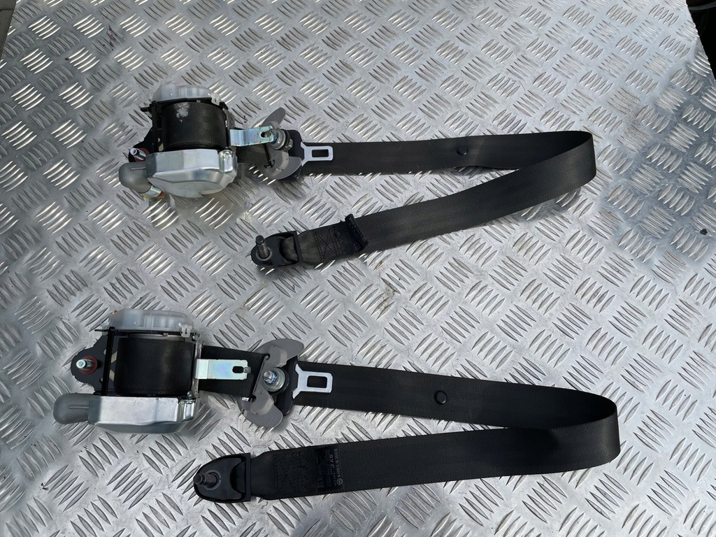 фото №1, Hyundai i40 ремені безпеки передні комплект