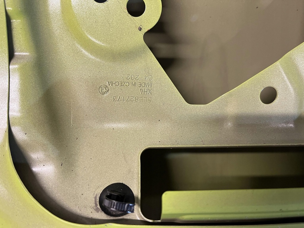 фото №9, Skoda enyaq coupe крышка багажника багажника 5le827173