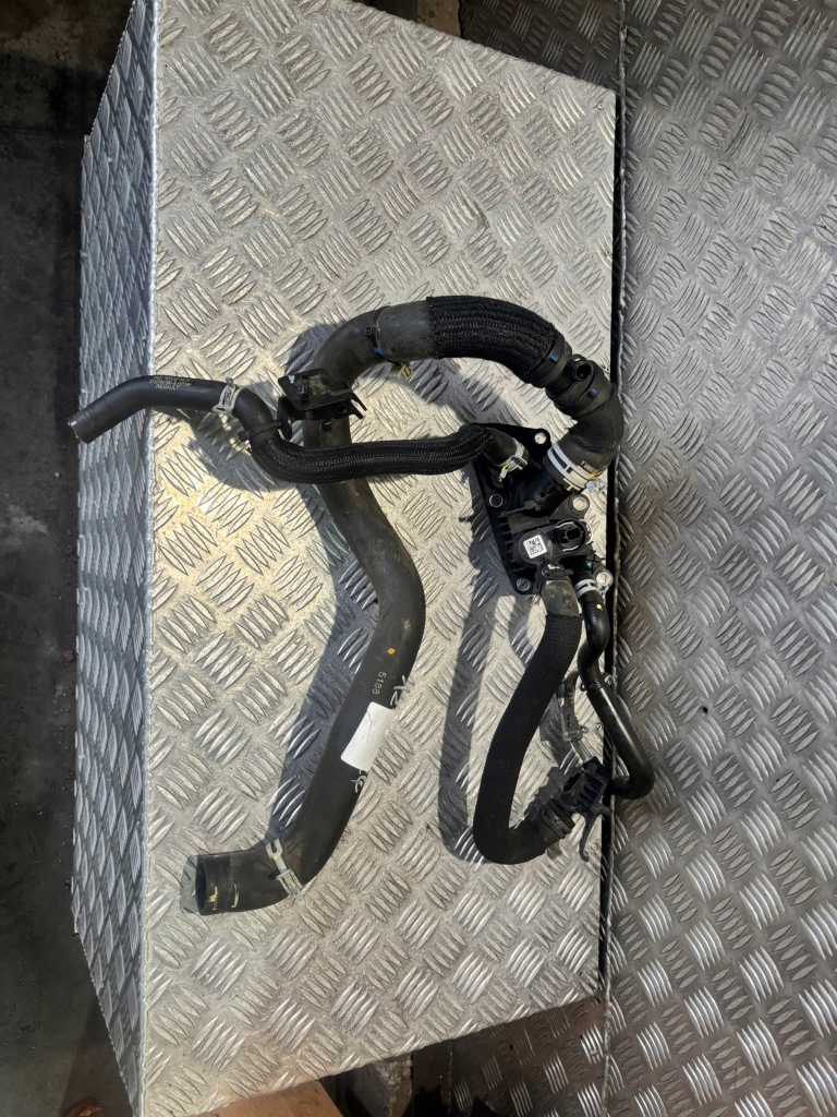 фото №1, Корпус термостата dacia sandero iii 1.0 tce 110618961r