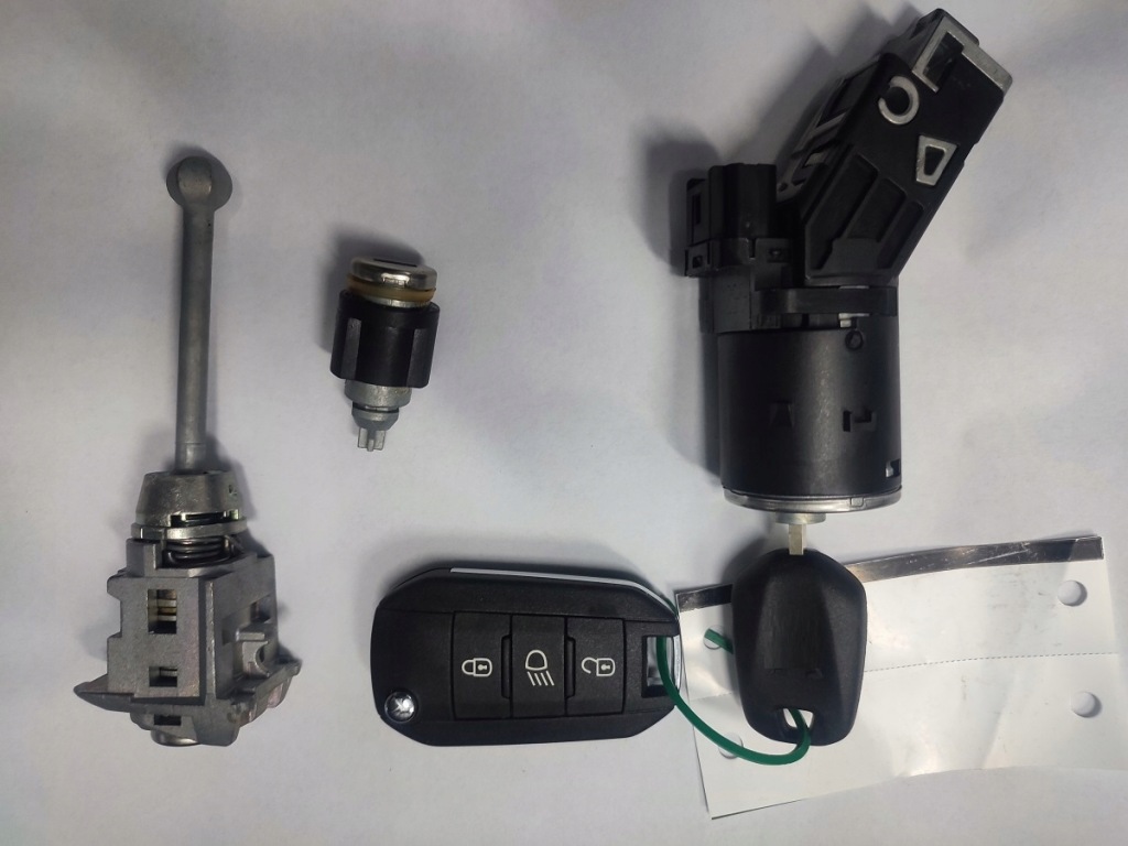 фото №1, Citroen c3 iii cactos picasso ii замок запалювання ключ вкладка вкладиші ключ