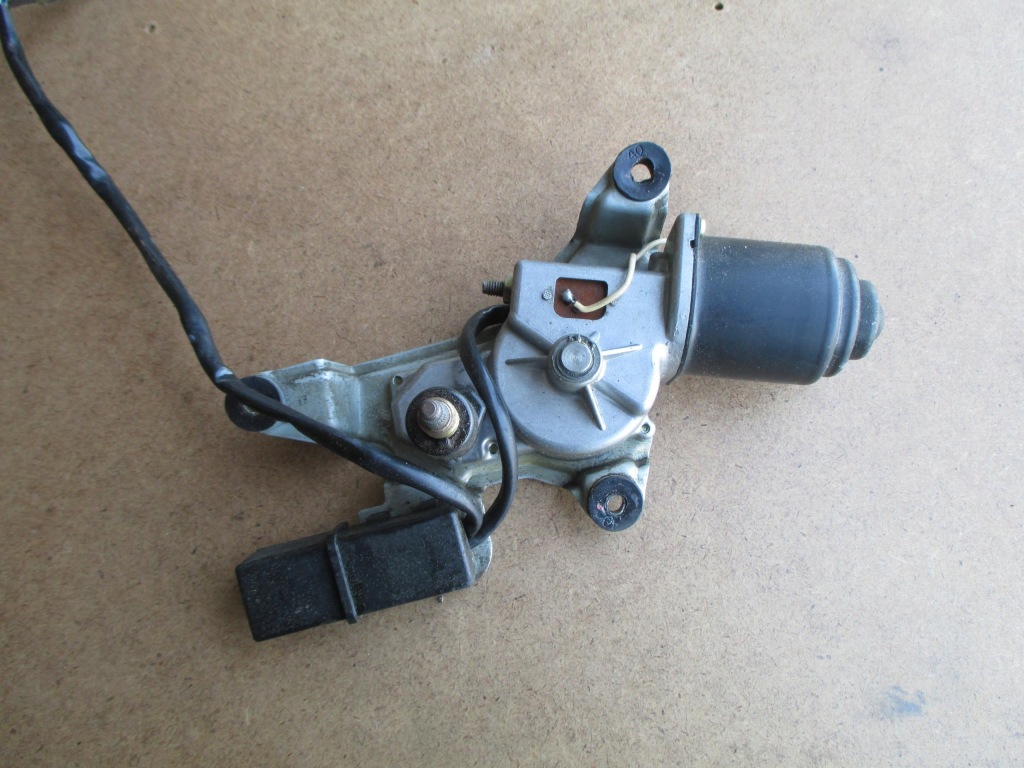 фото №1, Daihatsu charade 87-94 моторчик дворники задняя