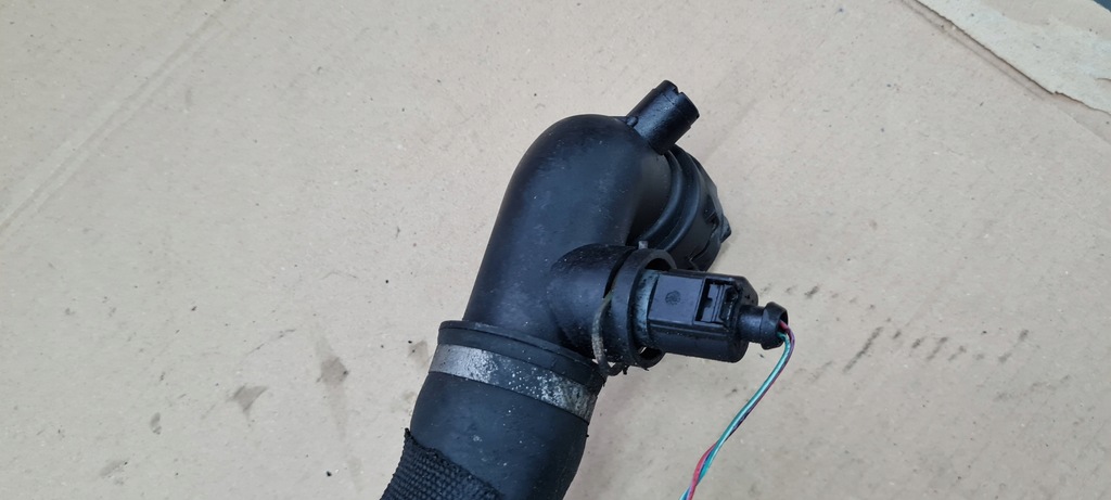 фото №12, A6 c7 4g шланг wąż wody трубка 3.0 tdi 4g0121049l a7 4g