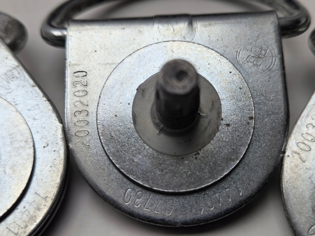 Peugeot partner citroen berlingo toyota proace держатель кронштейн багажа Недорого