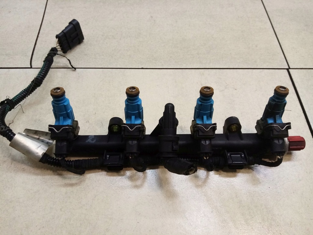 фото №1, Молдинг упорскування fiat albea 1.2