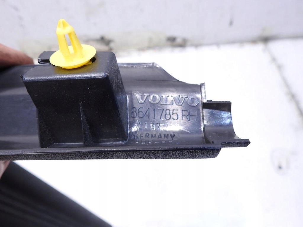 фото №7, Молдинг накладка порог правый перед volvo v50 lift