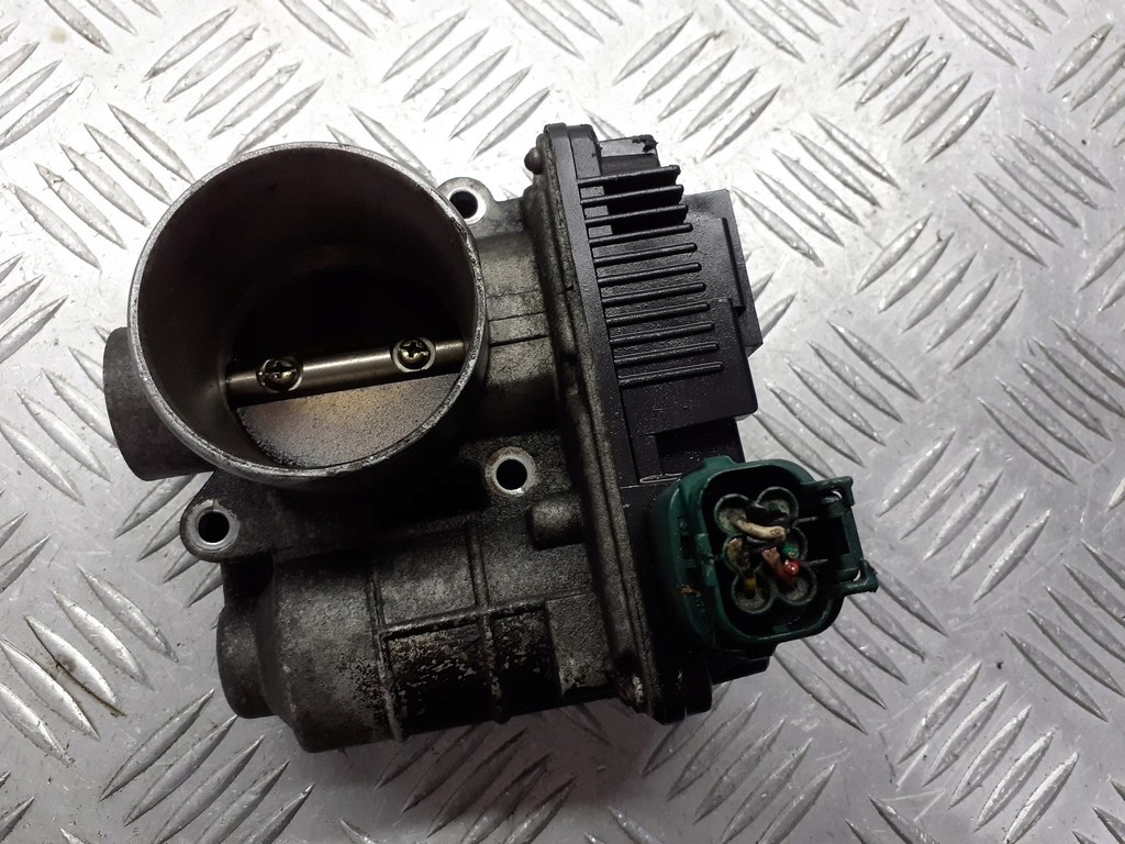 фото №1, Дроссельная заслонка nissan primera p12 1.8 16v sera576-01