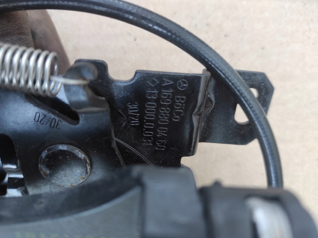 Замок капот засувка język mercedes a-klasa w169 a1698800460 в Україні