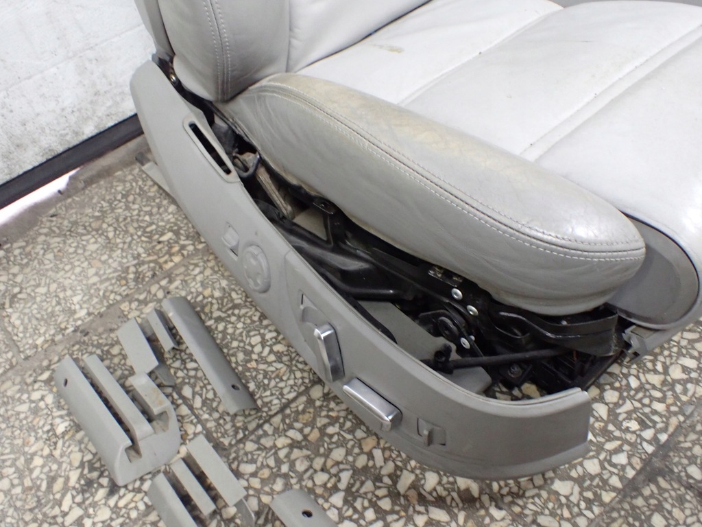 фото №8, Сиденье правый пассажира audi a8 s8 d3 5.2 короткий