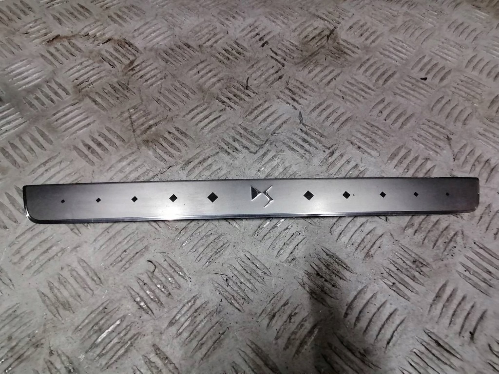 фото №1, Молдинг поріг накладка ліва citroen ds3 crossback 98228143dx