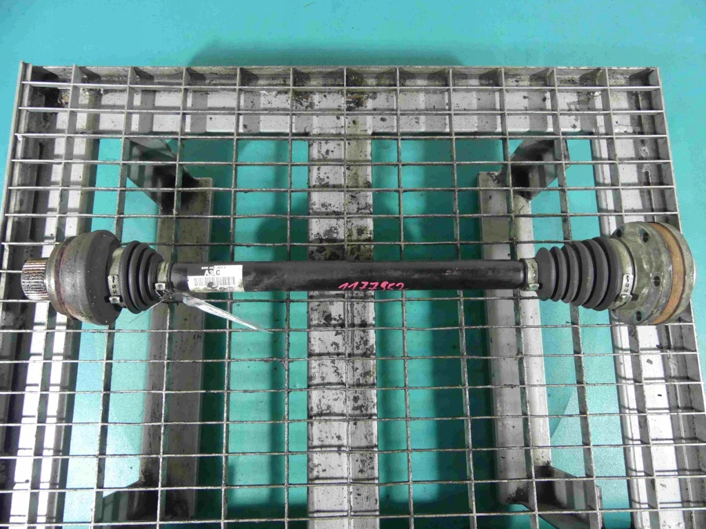 Купить Приводной вал левая audi a6 c7 3.0 tfsi 4g 8r0501203c