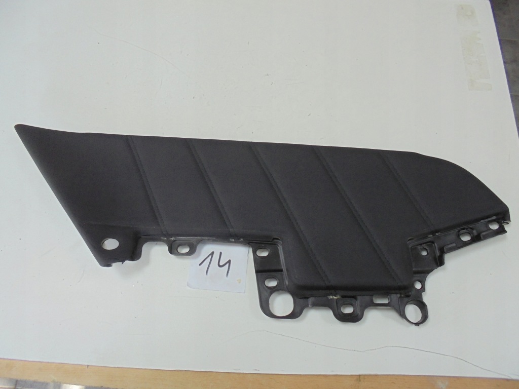 фото №1, Обшивка оббивка двері лівий mercedes w212 шкіра