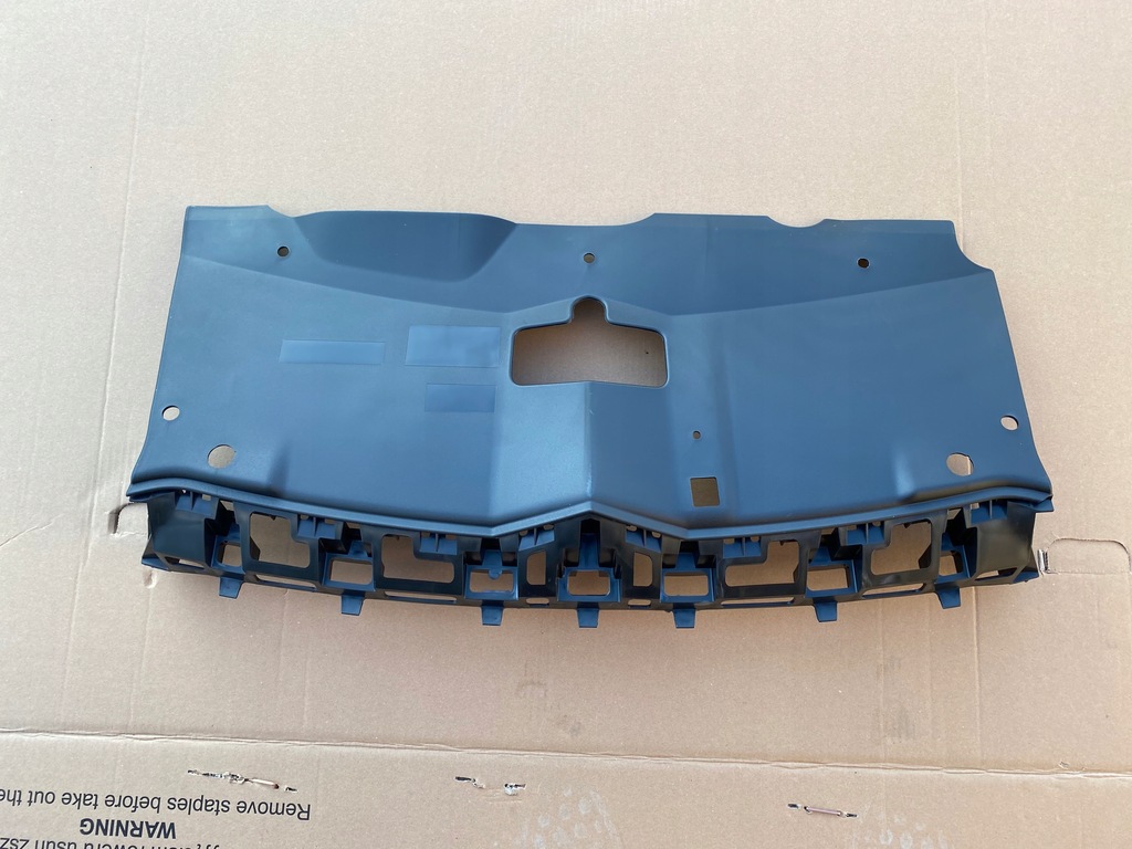 фото №1, Citroen c5 iii 08 накладка поперечина перед 7416r7