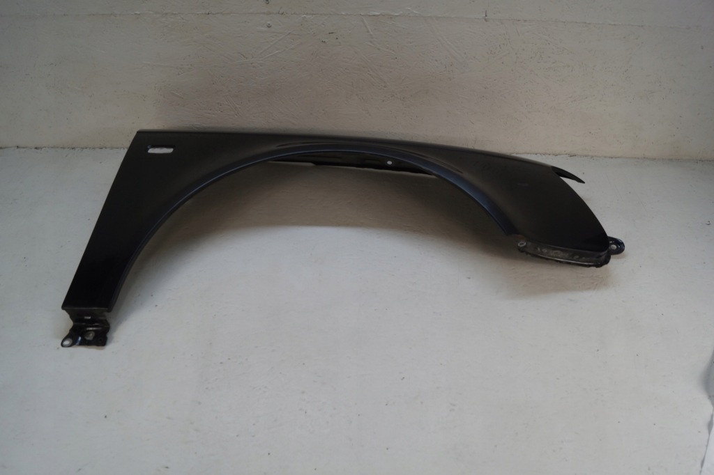 Audi a4 b7 крила праві перед колір lz7l Ціна