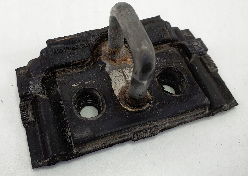 фото №1, Засов замок крышки задняя mercedes r w251 a1647400132