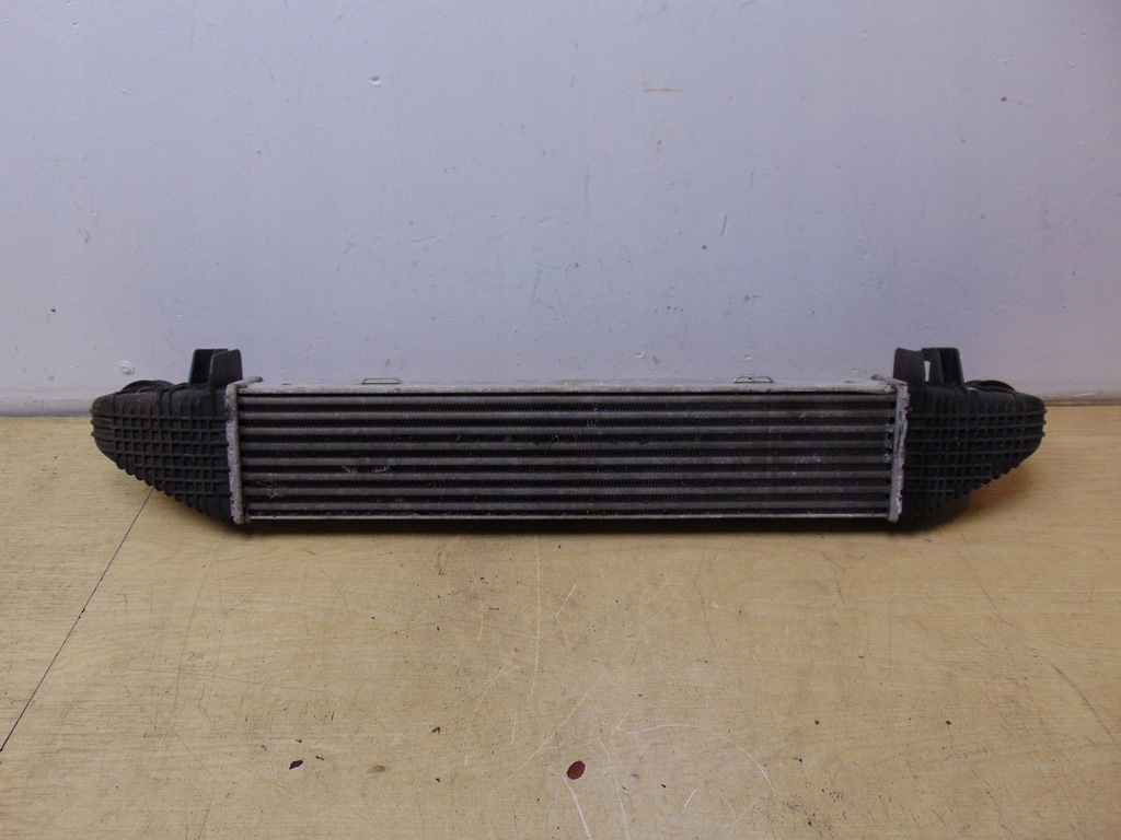 фото №7, Радіатор інтеркулер mercedes w204 a2045000500