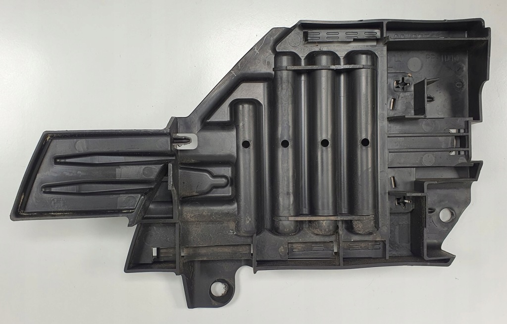 фото №2, Направляющая лампы левый перед discovery sport l550