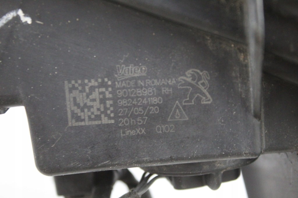 Протитуманна фара do рух dziennej led drl peugeot 2008 ii 9824241180 правий в Україні