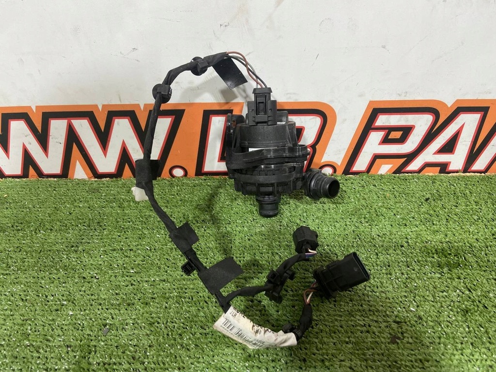 фото №10, Помпа wody jaguar f-pace x761 m8a2-18d473-db