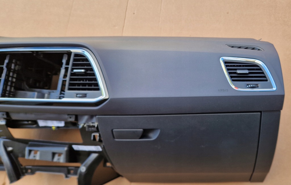 фото №5, Консоль приборная панель приборная seat ateca оригинал nowa 576857003l