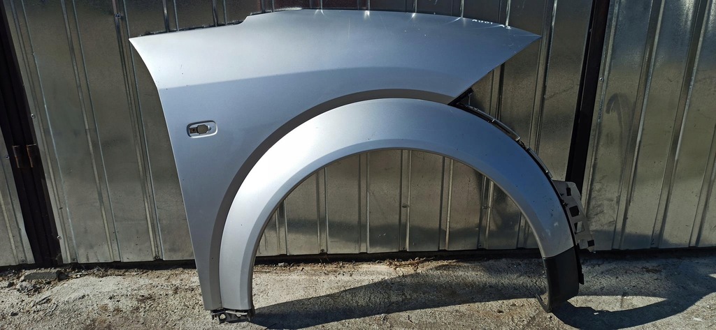 фото №10, Крила лівий / правий audi a2 сріблястий ly7w