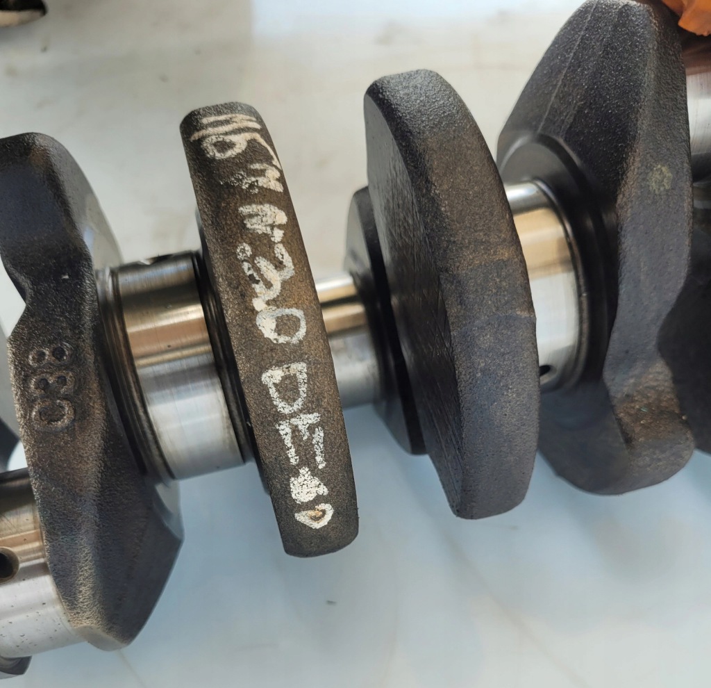 Wał колінчастий bmw m57 7792330 номінал в Україні