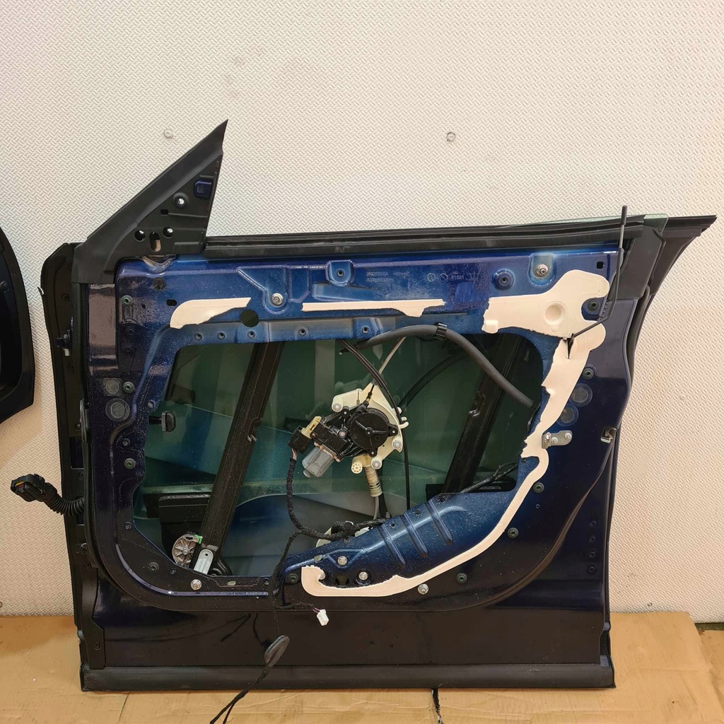 фото №6, Maserati levante двері передні задні праве 426