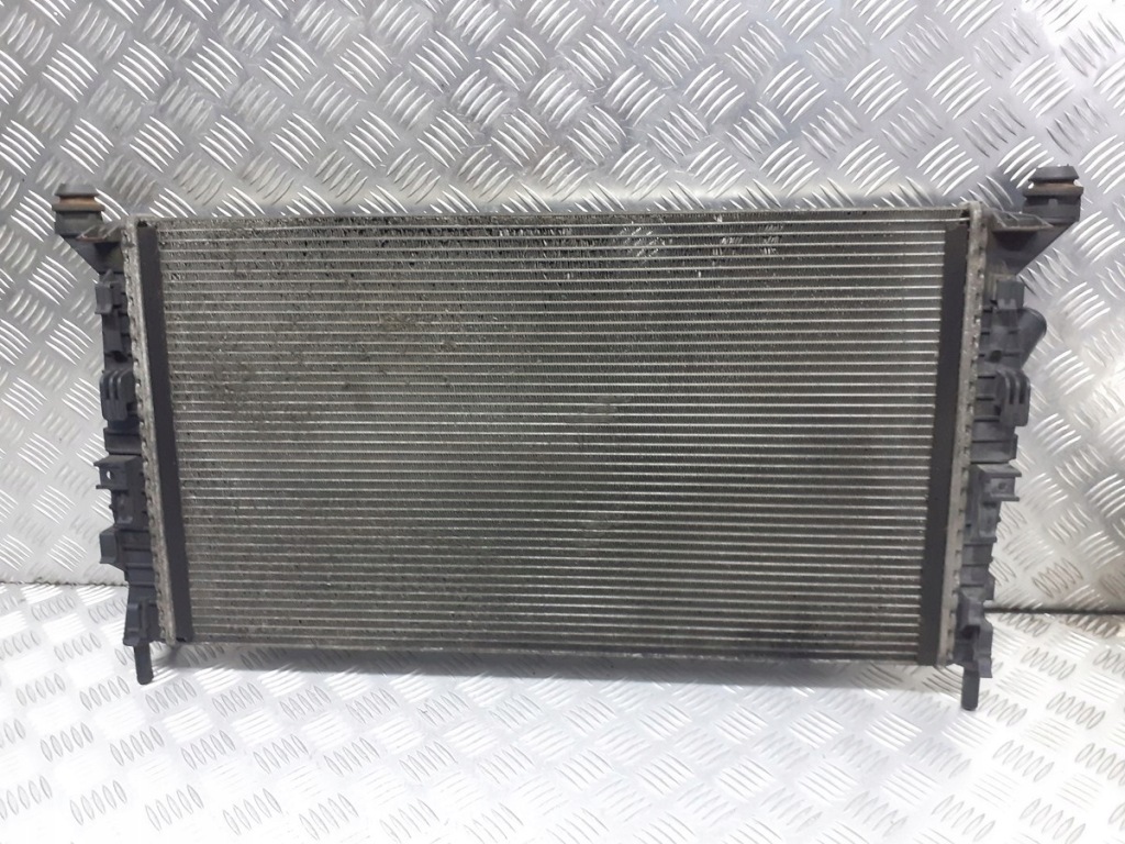 Купити Радіатор води ford focus mk2 1.8 tdci 3m5h8005tl