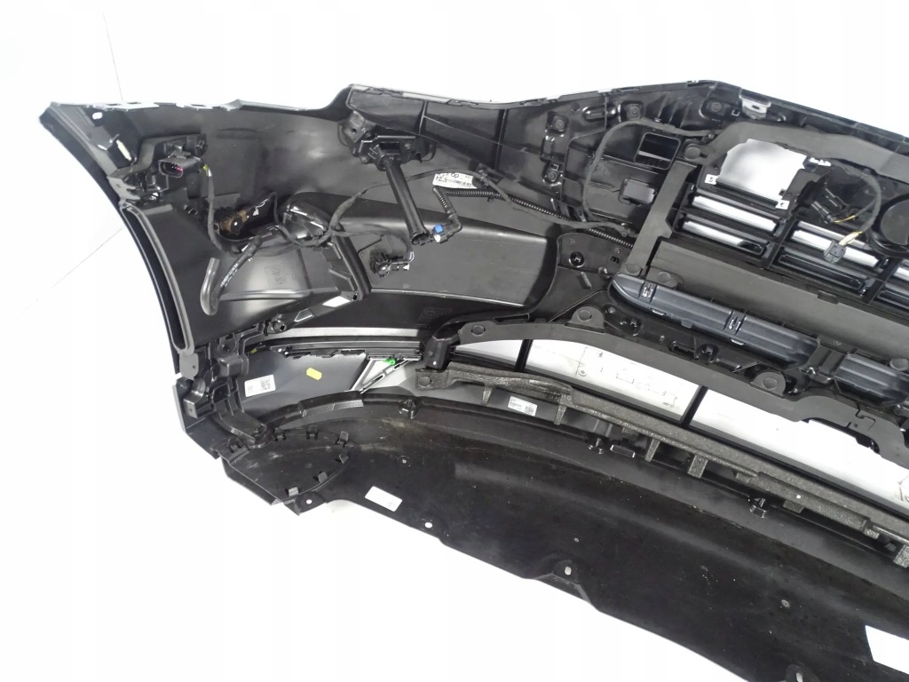 фото №7, Бампер перед передній audi e-tron 4ke