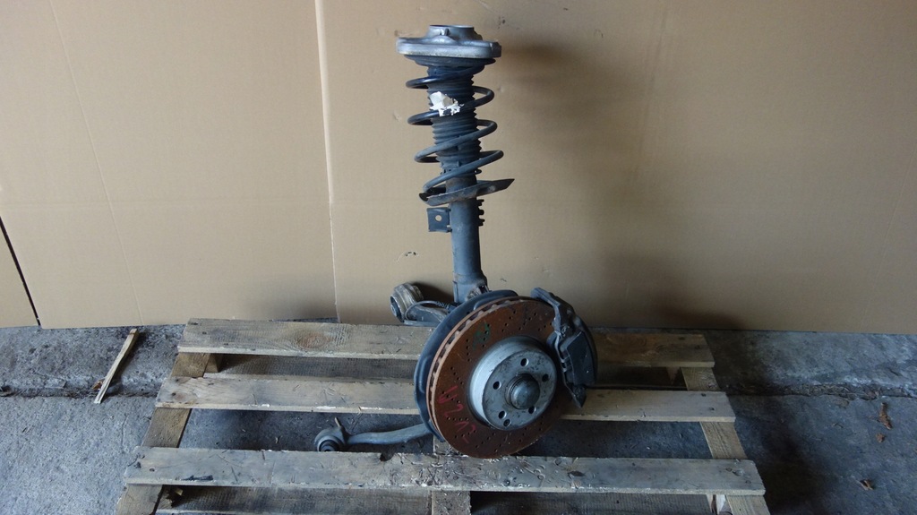 фото №1, Mercedes w212 поворотный кулак mcperson левая перед