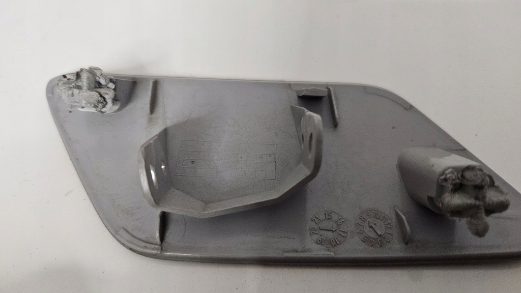 фото №11, Audi a3 заглушка распылителя правая 8v3955276b