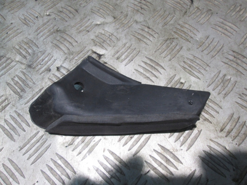 фото №2, Прокладка стекло правый перед mercedes slk r170