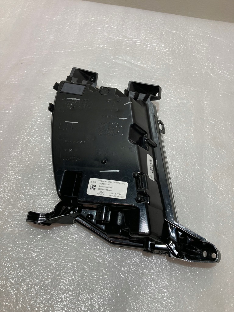 фото №6, Противотуманная фара левый передний tesla s cornering