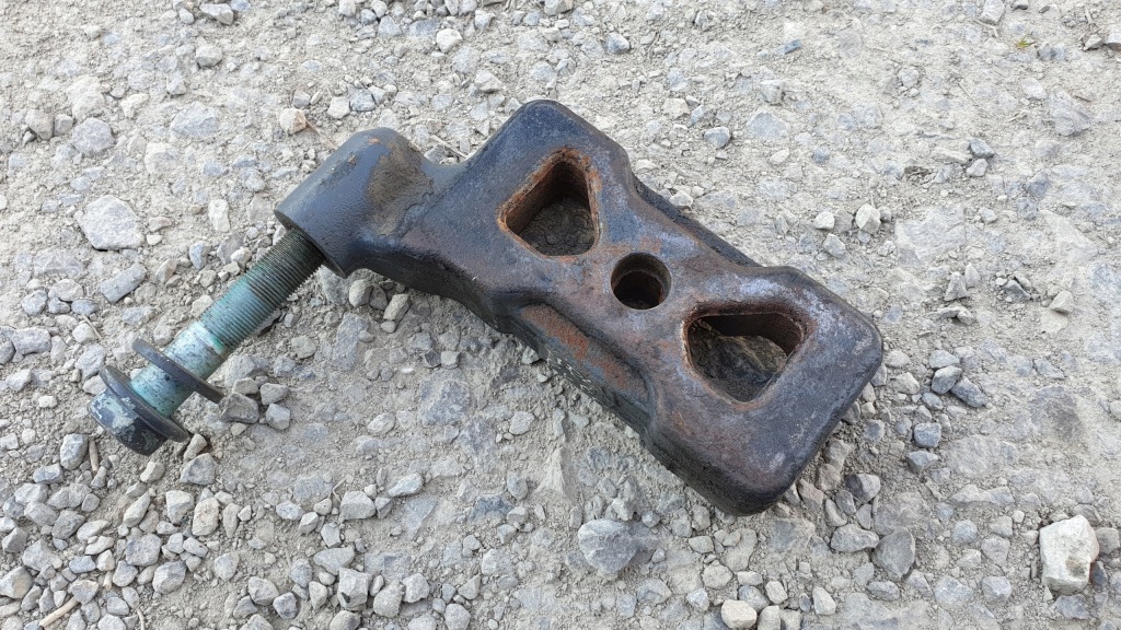 Купити Actros mp4 arocs antos кронштейн тримач  амортизатора перед підкладка ресора