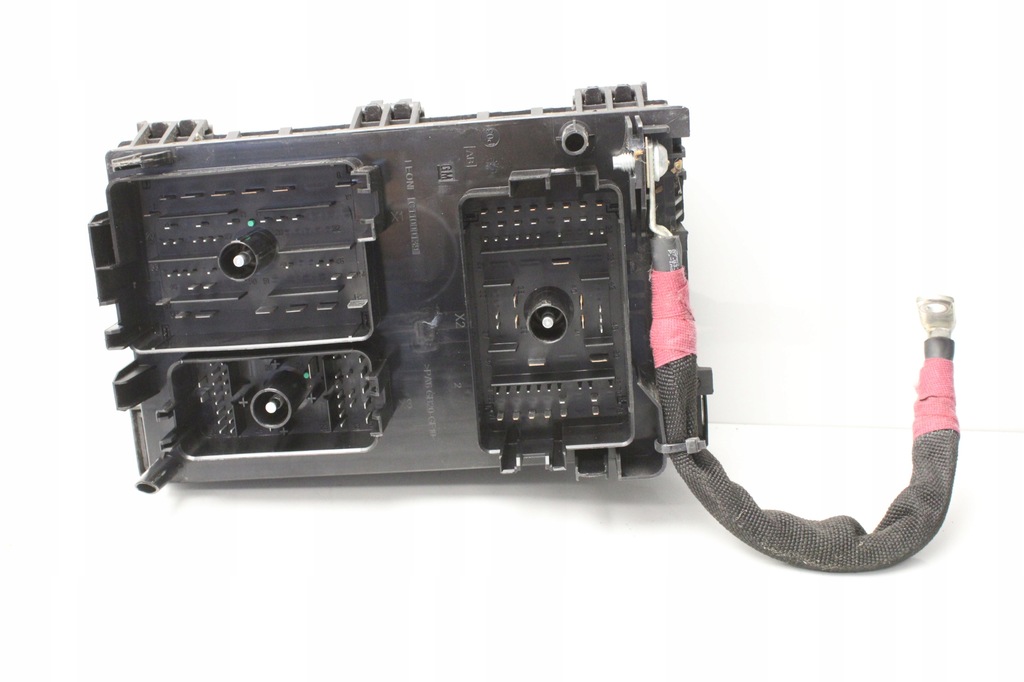 фото №6, Opel ampera volt 11r- коробка запобіжників