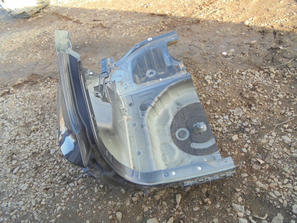 Крила чверть обшивка лівий задній kia stonic i 2017 rok в Україні