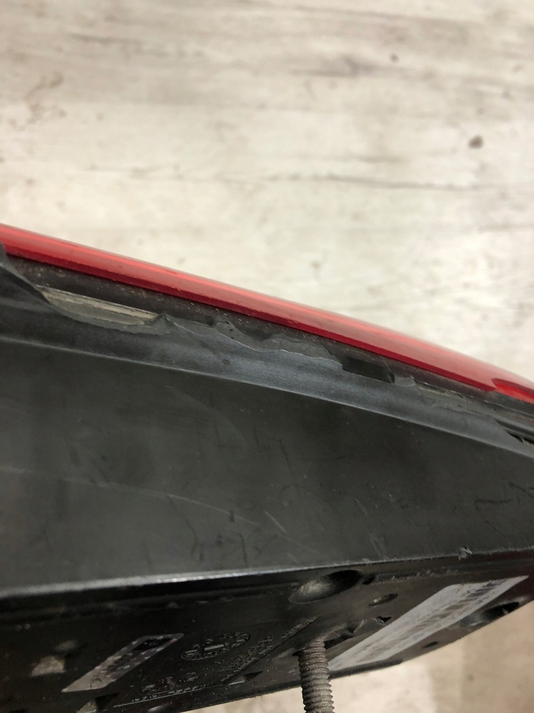 фото №9, Лампа левый задняя mercedes actros mp4 0035446103