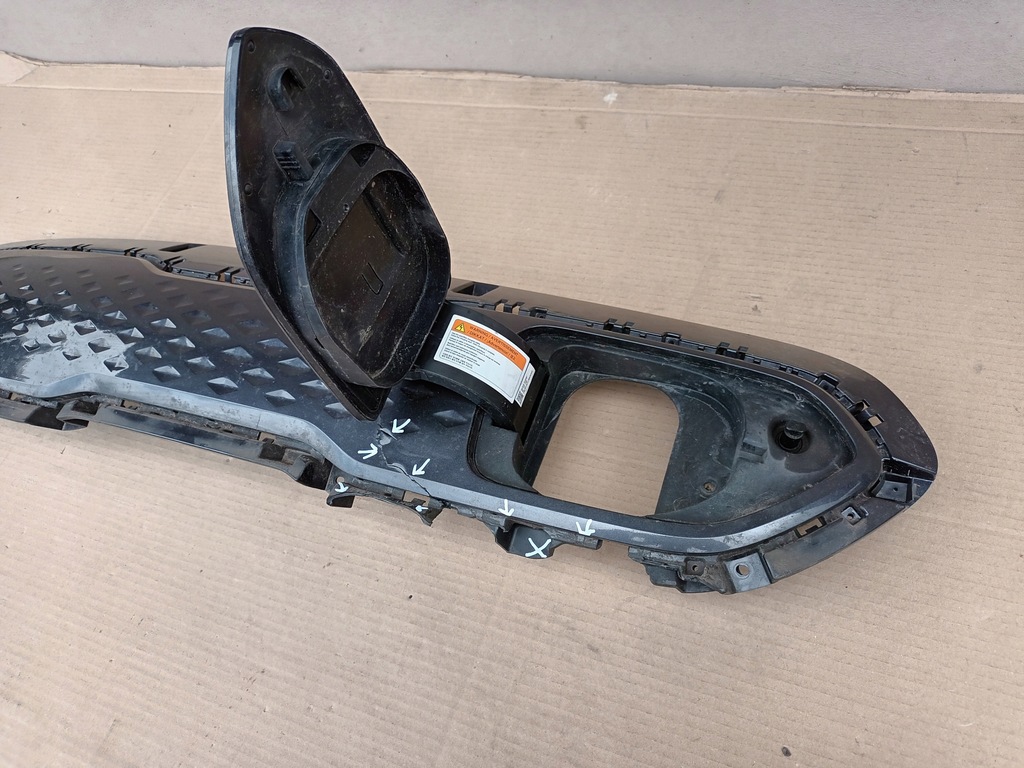 фото №6, Решётка радиатора решётка радиатора kia e-niro lift, разъём зарядки