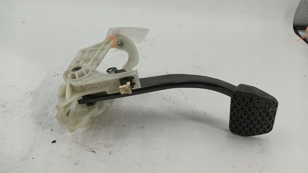 фото №7, Bmw 4 f32 f33 2018 всі педаль гальма