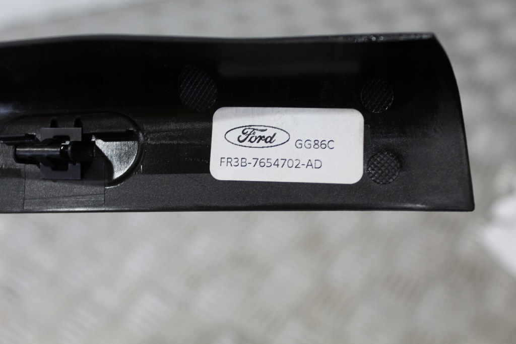 фото №3, Заглушка права ford mustang 2019 fr3b-765702-ad