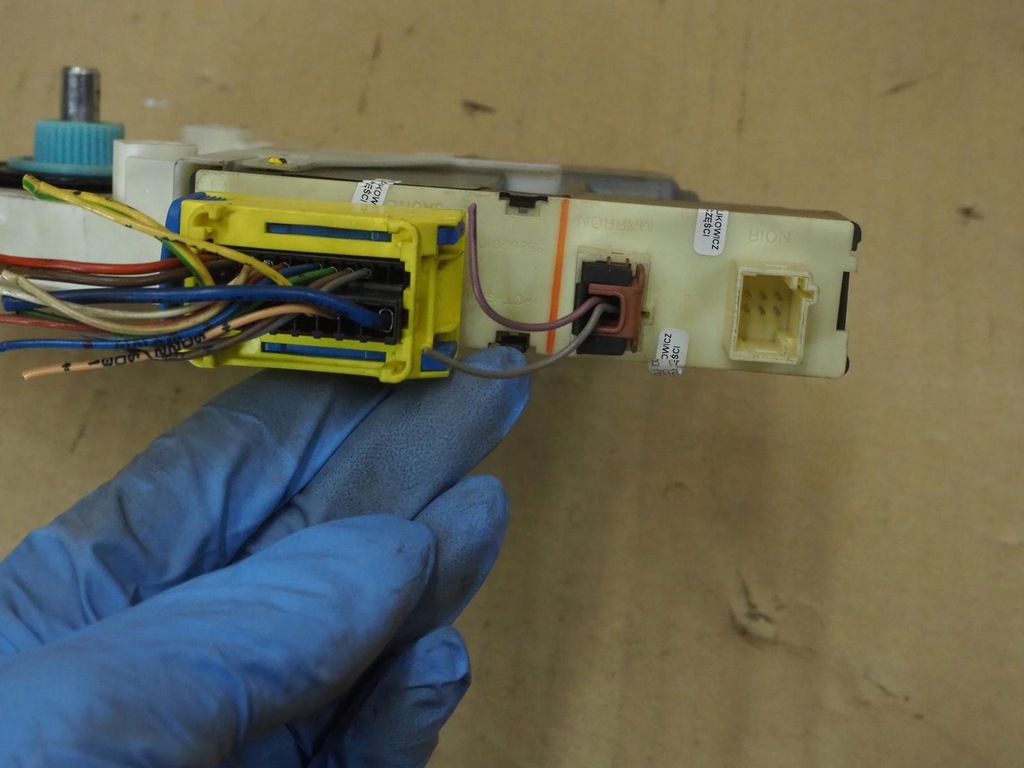 фото №9, Двигатель стекло передней правой peugeot 307 9649911380