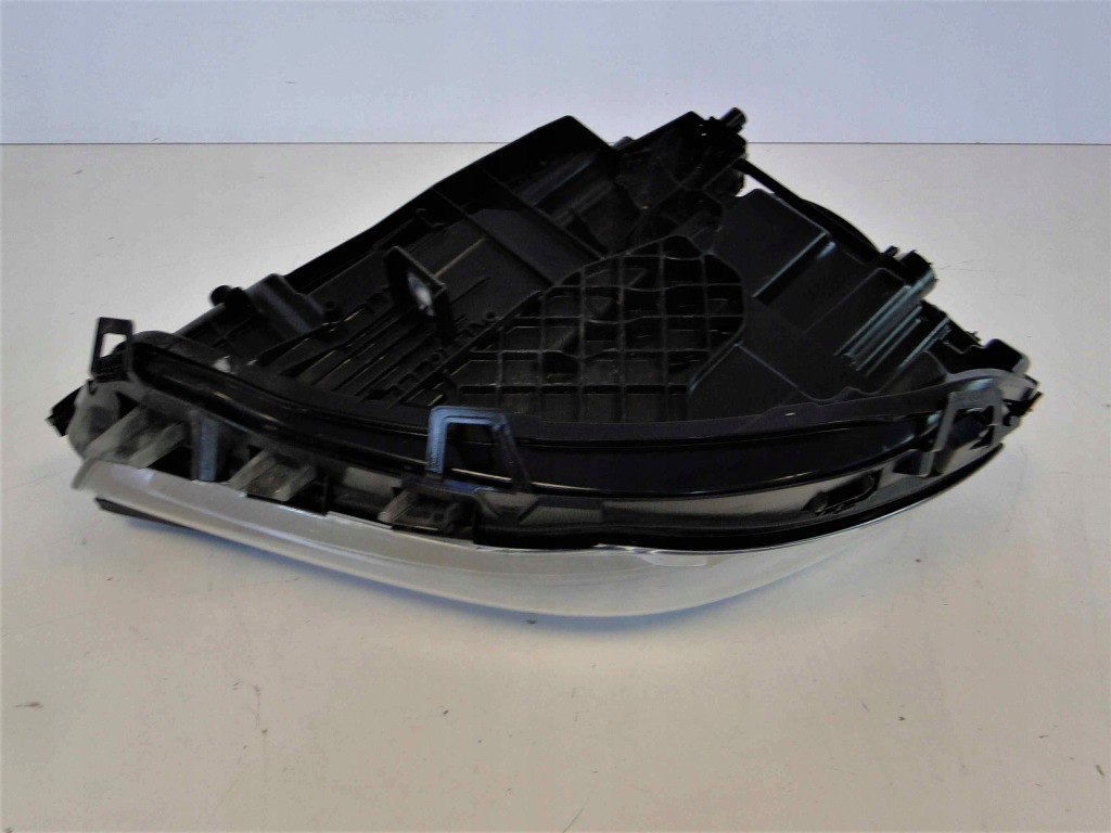 фото №6, Mercedes cla 118 лампа правая led high performance