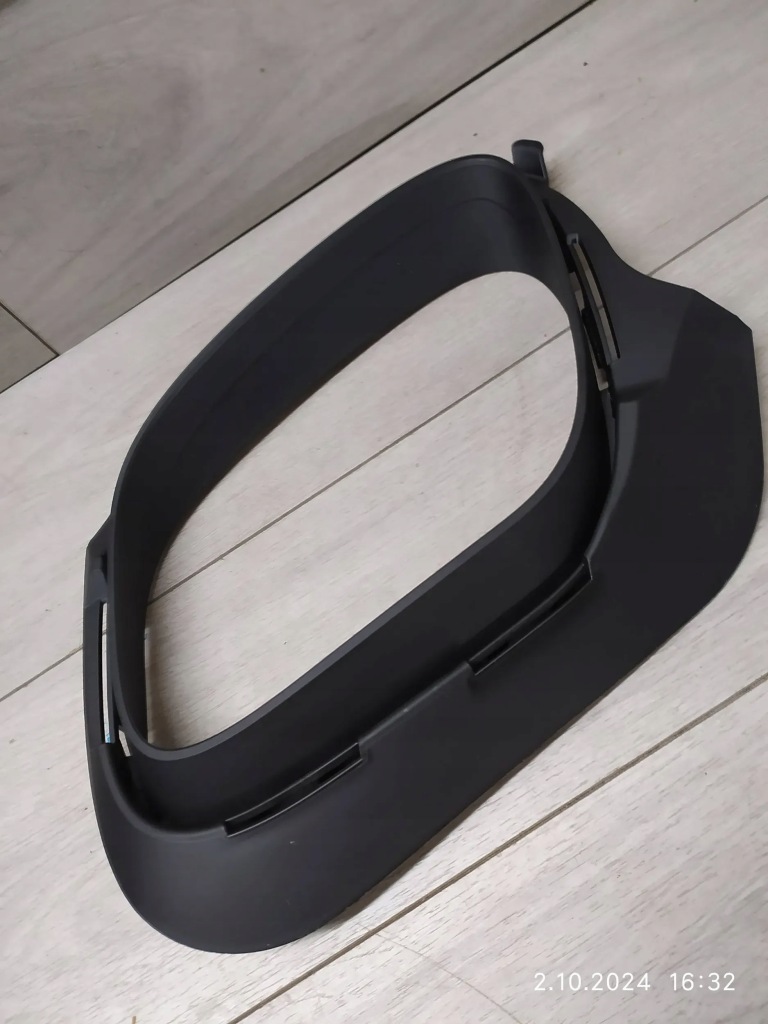 10022. panamera рамка вихлоп ліва 971807951 Ціна