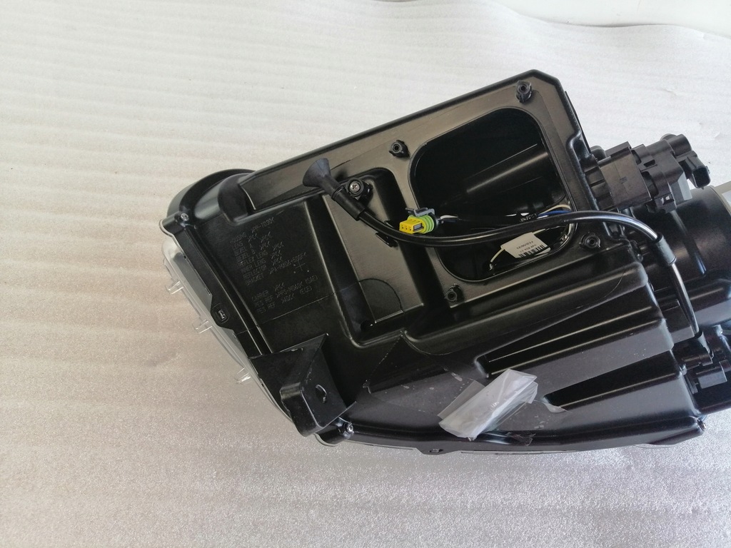 фото №11, Ford mustang лампа права перед